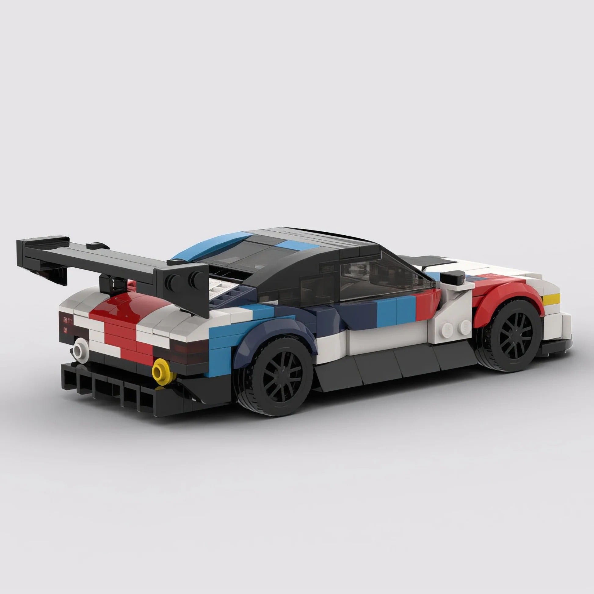 BMW - M4 GT