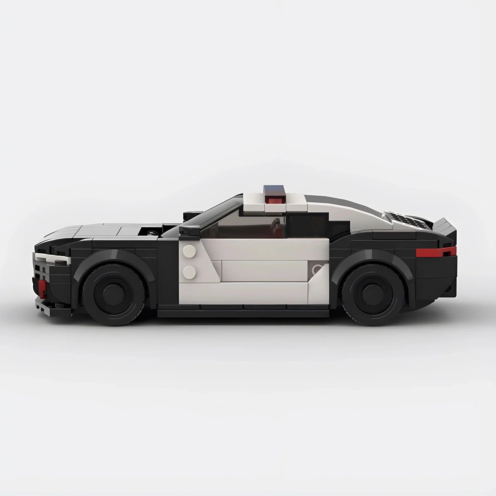 BMW - M8 Patrol Dubai